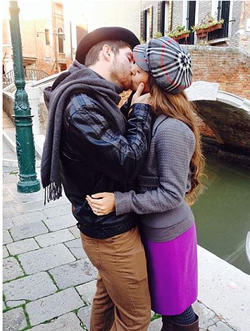 Jessa Duggar and Ben Seewald Share Honeymoon Kiss