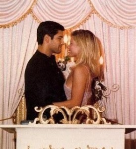 Kelly Ripa Tweets 1996 Wedding Picture