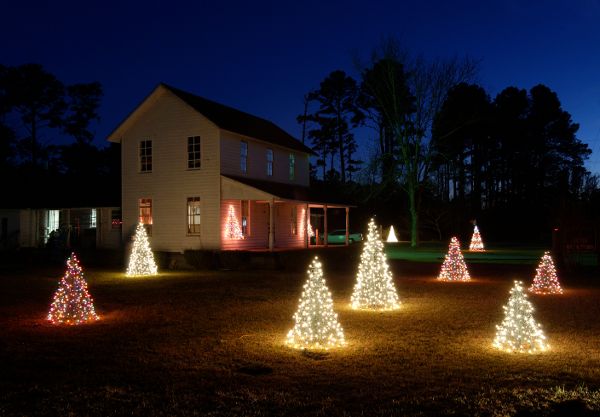 Crab Pot Lighted Christmas Tree For a Great Indoor Or Outdoor Tree This Year