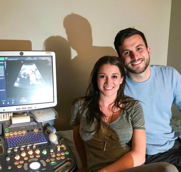 Jade and Tanner Tolbert Reveal If They are Having a Baby Girl Or Boy