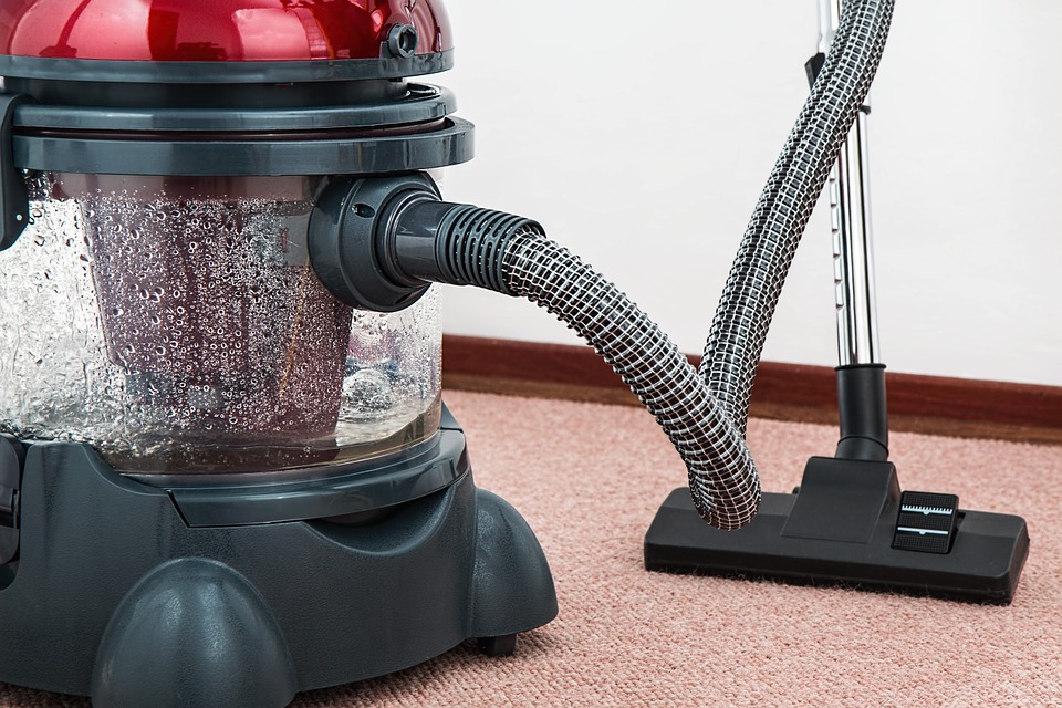 4 Things to Know About Caring For Your Carpet